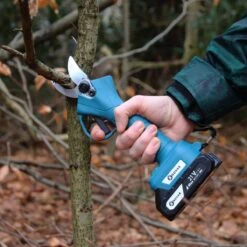 NovarGarden® Elektrische Snoeischaar NG1 - 2x Accu - Elektrisch - Takkenschaar - Op Batterij - 28mm -Tuingereedschap 1200x1200 220