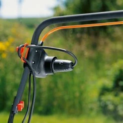 GARDENA EVC 1000 Verticuteermachine - Werkbreedte 30 Cm - Werkgebied 600m2 -Tuingereedschap 1200x1200 343