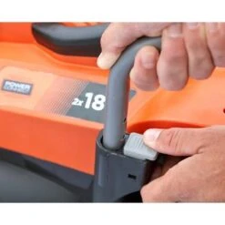 Black & Decker BLACK+DECKER BCMW3318N-XJ Grasmaaier - 18V - 33cm - Excl. Accu & Lader -Tuingereedschap 1200x1200 387