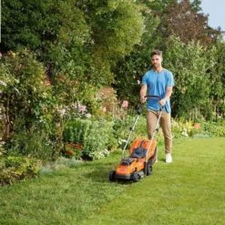 Black & Decker BLACK+DECKER BCMW3318N-XJ Grasmaaier - 18V - 33cm - Excl. Accu & Lader -Tuingereedschap 1200x1200 392