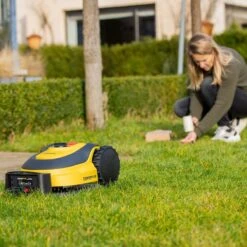 Powerplus POWXG6305 Robotmaaier - 18V - Voor Gazons Tot Ca. 500m² - Maaibreedte 180mm - Incl. Laadstation En Accessoires -Tuingereedschap 1200x1200 399