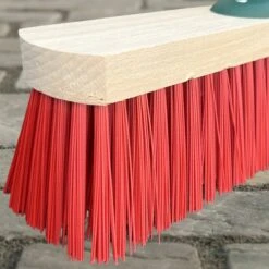 MAUS Classic Bezem Buiten 60cm - Harde PVC Straatbezem Van Hout Met Steel - Made In EU -zeer Robuust -Tuingereedschap 1200x1200 539