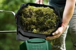 Bosch UniversalVerticut 1100 Verticuteermachine - Op Snoer - 1100 W - 32 Cm Maaibreedte - Met 50 Liter Opvangbak -Tuingereedschap 1200x798 14