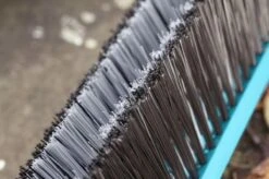 GARDENA Combi System Straatbezem - Aanbevolen Steellengte 130-150 Cm -Tuingereedschap 1200x798 16