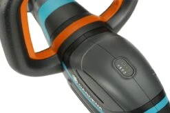 GARDENA - ComfortCut 50/18V-P4A Ready-To-Use Set - Heggenschaar -Tuingereedschap 1200x799 112