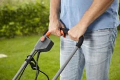 GARDENA - Powermax 32 - Grasmaaier (gemotoriseerd) - Maaibreedte 32 Cm - Gazons Tot 200 M2 -Tuingereedschap 1200x799 125