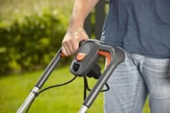 GARDENA - PowerMax™ 1200/32 0- Grasmaaier (gemotoriseerd) - Maaibreedte 32 Cm -Tuingereedschap 1200x799 131