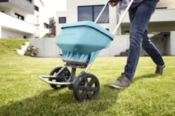 GARDENA Strooiwagen XL Strooikar - 800m2 - 18 Liter -Tuingereedschap 1200x799 142