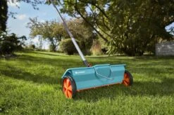 GARDENA Combisysteem Strooiwagen - 40 Cm Strooibreedte - Inhoud 3 Liter - Geschikt Voor 100m² -Tuingereedschap 1200x799 153