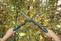 GARDENA - 2 In 1 EnergyCut Heggenschaar - 2.5x Meer Kracht - Totale Lengte 60 Cm -Tuingereedschap 1200x799 94