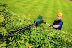 Bosch UniversalHedgePole 18 Heggenschaar Op Steel - Met 18 V Accu En Lader -Tuingereedschap 1200x800 143