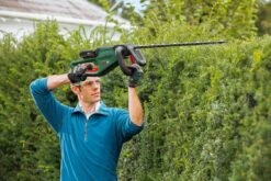 Bosch UniversalHedgeCut 18-55 Heggenschaar - Zonder 18V Accu En Oplader -Tuingereedschap 1200x800 159