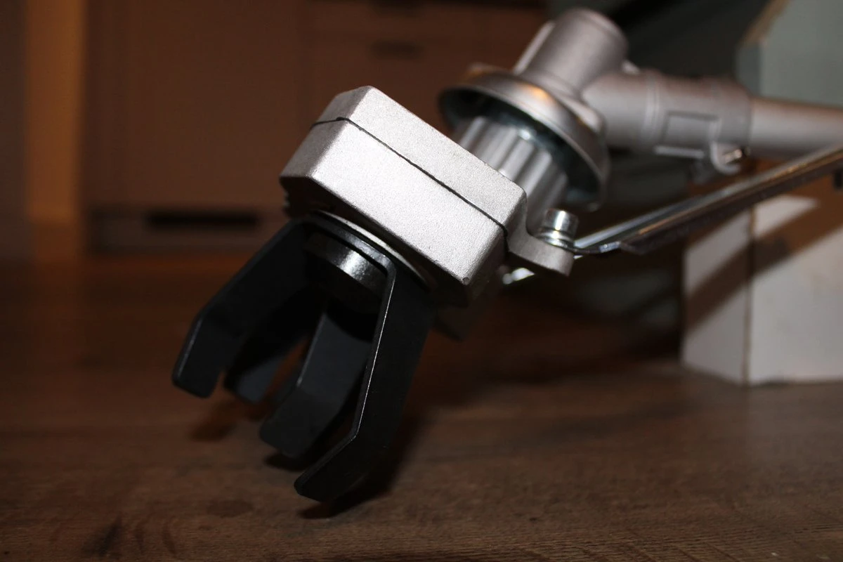 Bosmaaier Schoffel - Schoffel Bosmaaier - Schoffelmachine - Frees - Grondfrees - Tuin - Onkruid - Wieden - Tuinieren - Hovenier - Frezen - Tuinfrees - Moestuin - Schoffelen - Stihl - Husqvarna - Dolmar - Makita - Ferm - Bosmaaierschoffel 6 Bosmaaier Schoffel - Schoffel Bosmaaier - Schoffelmachine - Frees - Grondfrees - Tuin - Onkruid - Wieden - Tuinieren - Hovenier - Frezen - Tuinfrees - Moestuin - Schoffelen - Stihl - Husqvarna - Dolmar - Makita - Ferm - Bosmaaierschoffel - Afbeelding 6