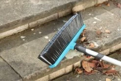 GARDENA Combi System Straatbezem - Aanbevolen Steellengte 130-150 Cm -Tuingereedschap 1200x800 287