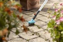 GARDENA Combisysteem Voegenborstel M Metaal - Aanbevolen Steellengte 130 /150 Cm -Tuingereedschap 1200x800 318