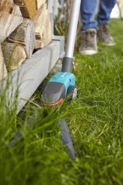 GARDENA Comfort Grasschaar - Op Steel -Tuingereedschap 799x1200 34