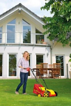 WOLF-Garten Elektrische Verticuteermachine VA 303 E - Werkbreedte 30 Cm - Opvangzak 35 L - 1300 W Motor - Moshark - Verticuteren - Opvangen -Tuingereedschap 801x1200 4