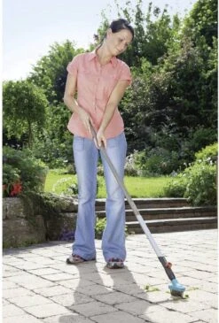 GARDENA Combisysteem Voegenborstel M Metaal - Aanbevolen Steellengte 130 /150 Cm -Tuingereedschap 813x1200 4